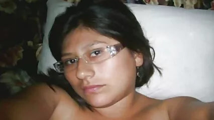 Il macho ha lavato la ragazza sotto la doccia per metterla su un kukan. video hard tette