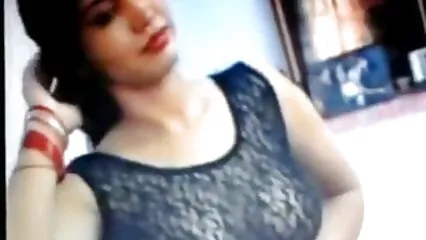 Abbassò le mutandine sulle ginocchia del suo pulcino, e poi ha scopato film porno da scaricare gratis duro.