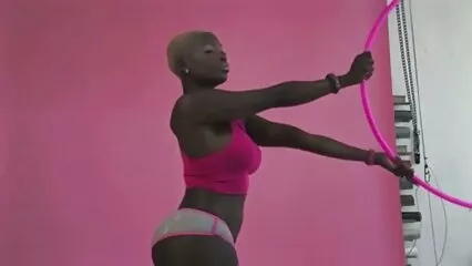 Buona scopata video hard gratis sborrate dopo aver succhiato con una graziosa ragazza con una faccia carina.