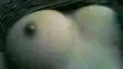 Un tizio con www film porno gratis it un grosso cazzo si scopa una bella cavalla.