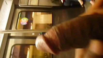 Una video hard mamme porche giovane ragazza le ha penetrato la figa con le dita.