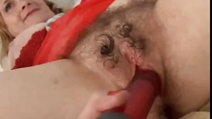 La donna si tolse il vestito e fece video hard italiane gratis sesso con il dottore.