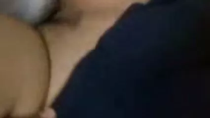 Puttana prende un xxx film porno gratis pene in bocca e ci mette sopra la figa.