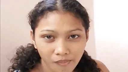 Si è data a un nuovo vicino botanico. video hard di donne anziane