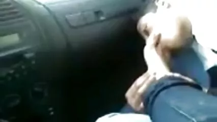 Il ragazzo si seppellì nella film porno vecchi italiani figa di sua madre e le leccò la fessura.