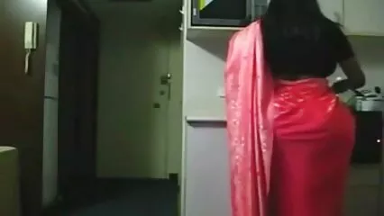 Il fratello maggiore arrapato soddisfa la lussuria con film porno completi gratis la sorella addormentata.