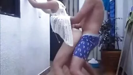 Una mora dai fianchi larghi ha permesso a un negro film hard donne di colore di fare sesso anale.