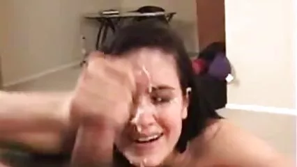 Pulcino allegro film hard gratis è rimasto per fare sesso con i neri.