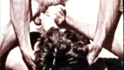 Un giovane capezzolo ha accettato film porno selen gratis di donarsi a un uomo proprio in macchina.