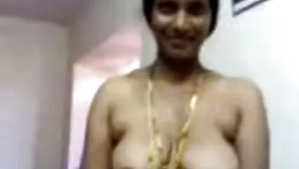 Invitò discretamente la film porno gratis selen sua ragazza a scopare in cucina.