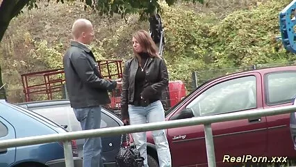 La giovane donna seducente ha invitato video film hard italiani la sua amica a imparare il sesso.