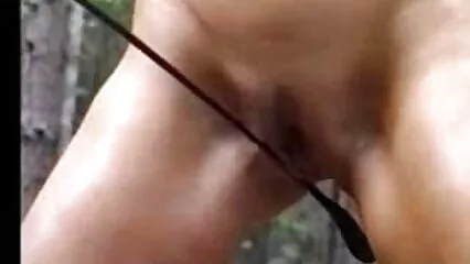 Signora con grandi tette fa un pompino sito porno gratuito davanti alla telecamera.