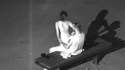 Cagna tradisce il suo film porno gratis donne pelose ragazzo e non è imbarazzata.