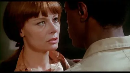 Bionda atletica risucchiata nello film porno gratis completi spogliatoio.